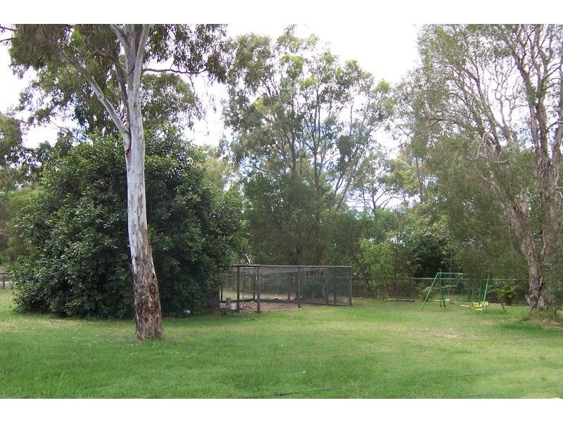 105 Campbell Parade, Beachmere QLD 4510