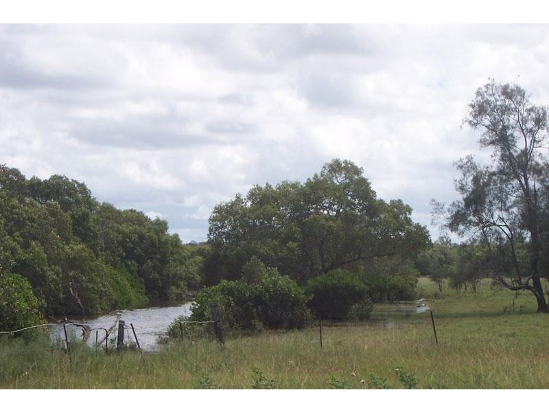 632 Beachmere  Road, Beachmere QLD 4510