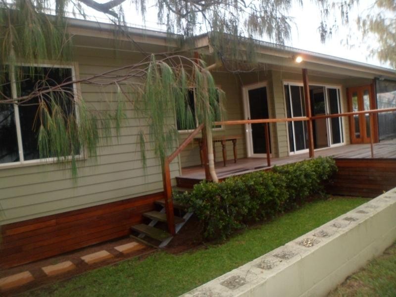 127 Biggs Avenue BEACHMERE 4510, Beachmere QLD 4510