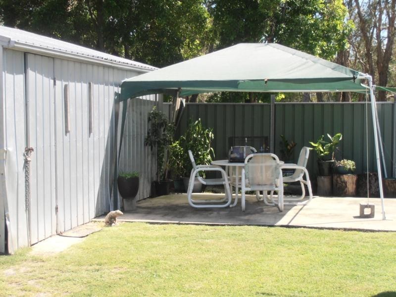 17 Whiting Street, Beachmere QLD 4510