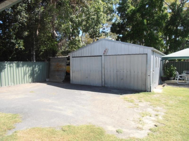 17 Whiting Street, Beachmere QLD 4510