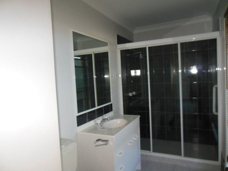 857 Beachmere Road, Beachmere QLD 4510