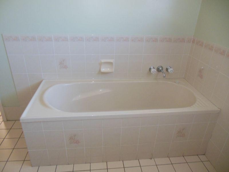 857 Beachmere Road, Beachmere QLD 4510