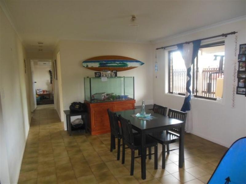 27 Patrick Street, Beachmere QLD 4510