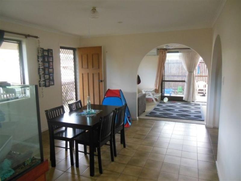 27 Patrick Street, Beachmere QLD 4510