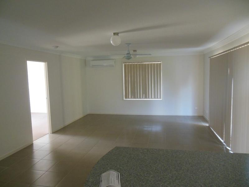 9 Dixon  Court BEACHMERE 4510, Beachmere QLD 4510