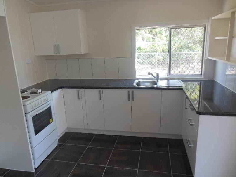 42 MORETON Terrace, Beachmere QLD 4510