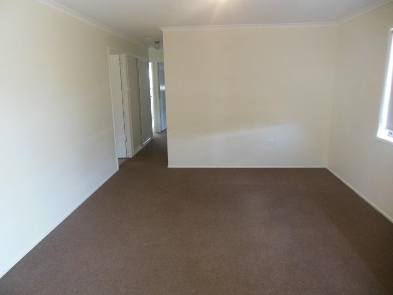 21 MOATAH Drive, Beachmere QLD 4510