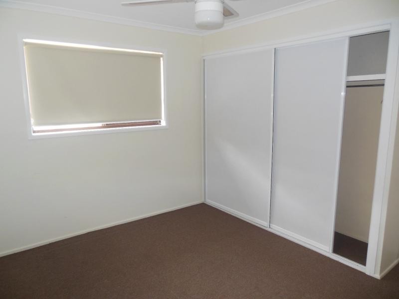 21 MOATAH Drive, Beachmere QLD 4510