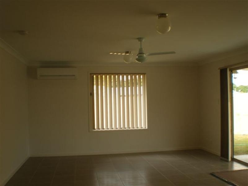 9 Dixon Court BEACHMERE 4510, Beachmere QLD 4510