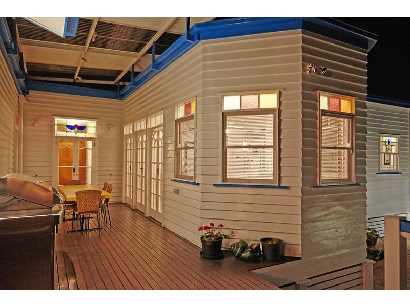 43 CORONATION Drive, Beachmere QLD 4510