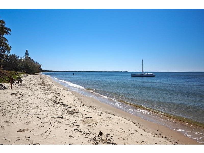 43 CORONATION Drive, Beachmere QLD 4510