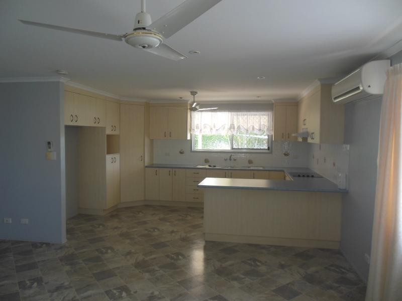 44 Columbia  Drive BEACHMERE 4510, Beachmere QLD 4510