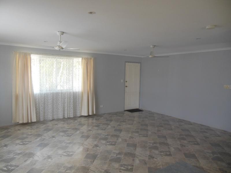 44 Columbia  Drive BEACHMERE 4510, Beachmere QLD 4510