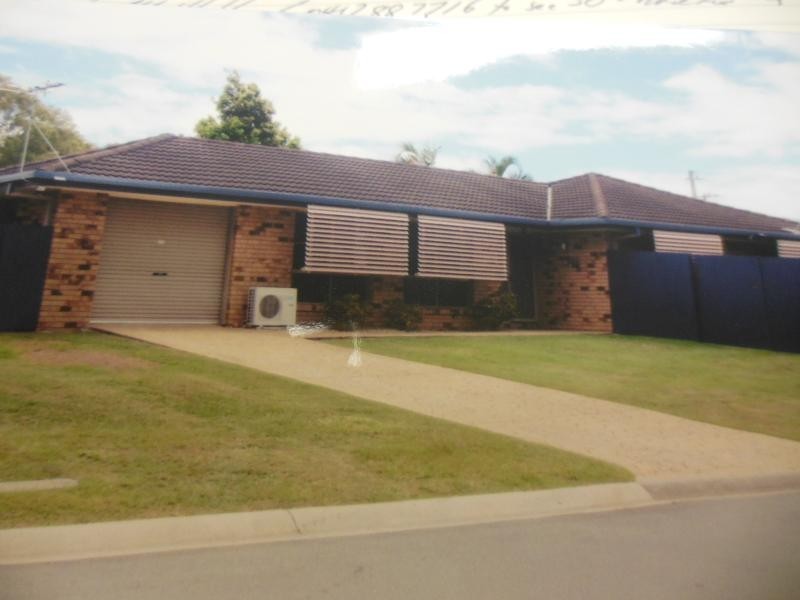 2 ADAM  Street, Beachmere QLD 4510