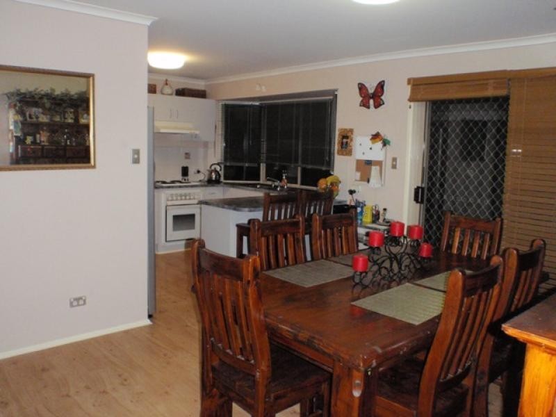 2 ADAM  Street, Beachmere QLD 4510