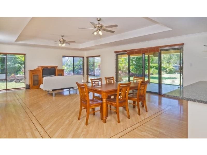 194-196 Moreton Terrace, Beachmere QLD 4510