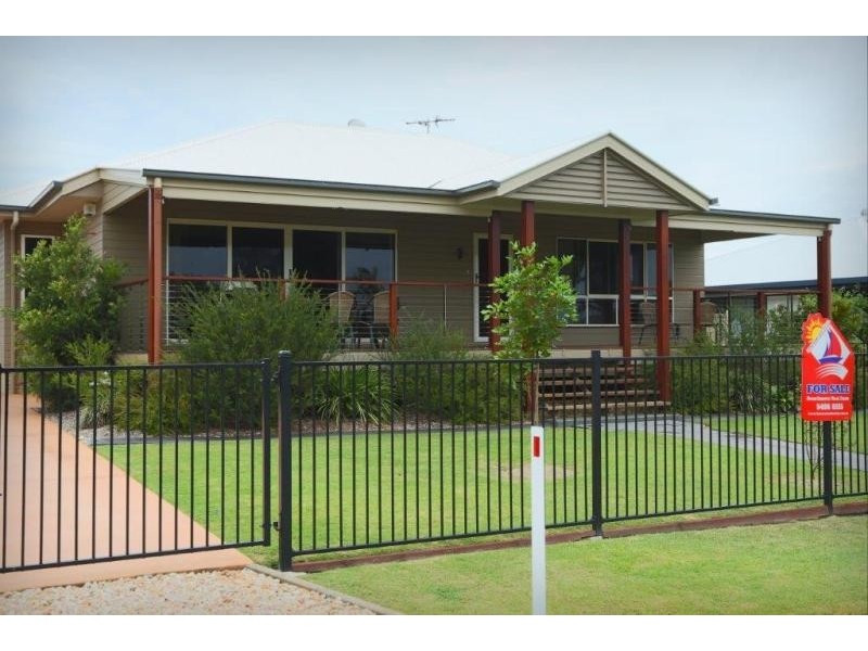 2 Timothy Esplanade BEACHMERE 4510, Beachmere QLD 4510