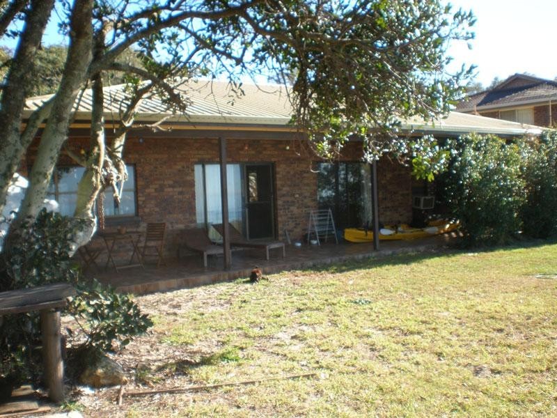 105 Bishop  Road, Beachmere QLD 4510