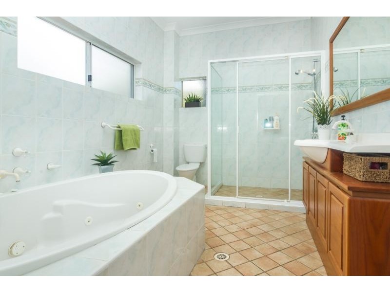 10/16 Phillip  Street, Beachmere QLD 4510