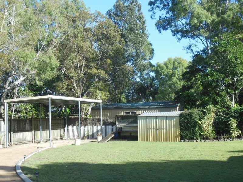 4 savage  Street, Beachmere QLD 4510