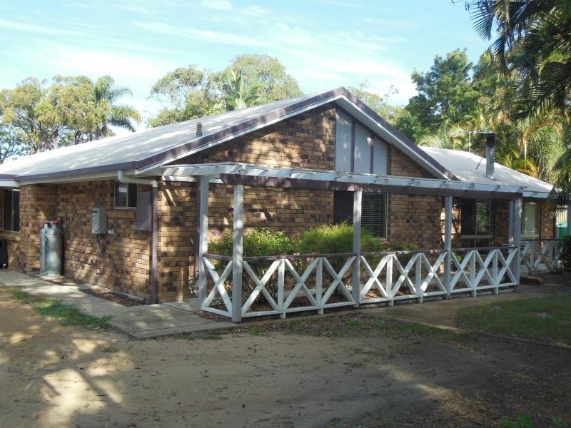 8 Rogers Street, Beachmere QLD 4510