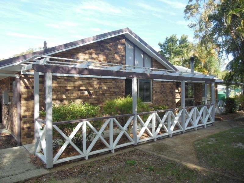 8 Rogers Street, Beachmere QLD 4510