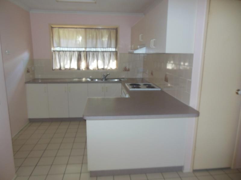 2/4 Margret Street BEACHMERE 4510, Beachmere QLD 4510