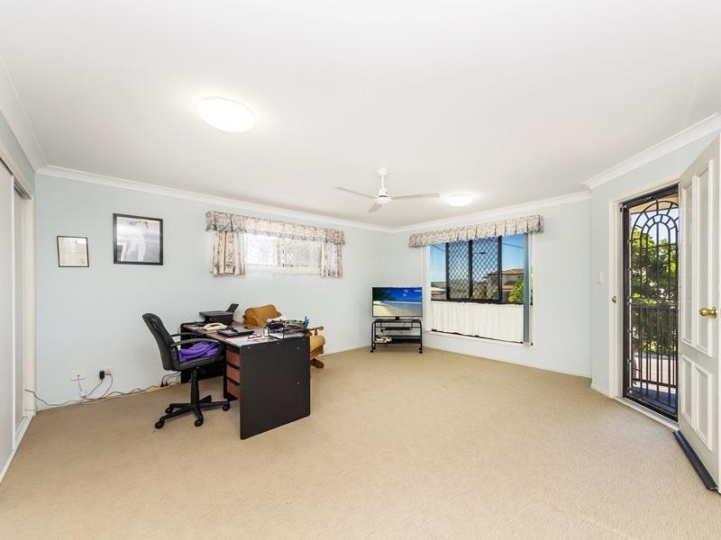 62 BIGGS Avenue, Beachmere QLD 4510