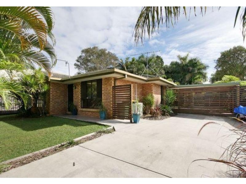 18 Grace  Street, Beachmere QLD 4510