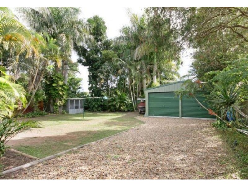 18 Grace  Street, Beachmere QLD 4510