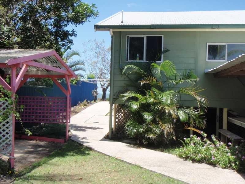 79 Biggs  Avenue, Beachmere QLD 4510