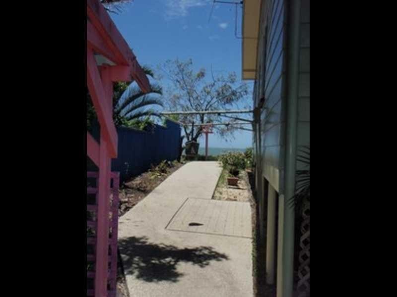 79 Biggs  Avenue, Beachmere QLD 4510