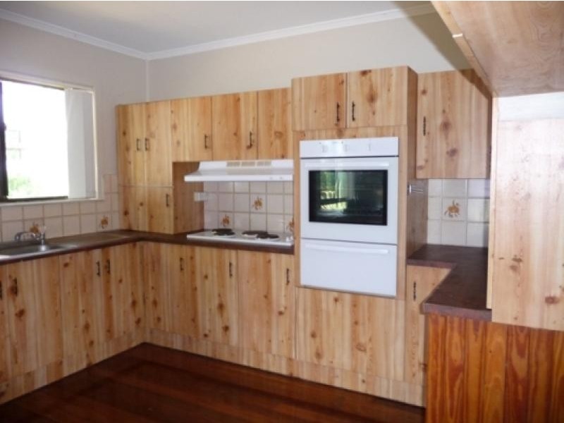 17 GRACE Street, Beachmere QLD 4510