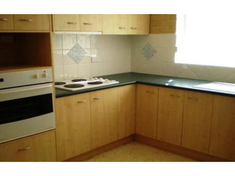 3/15 Coronation  Avenue, Beachmere QLD 4510