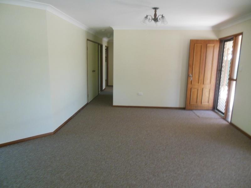 24 Lalroy Street, Beachmere QLD 4510
