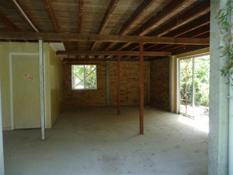 4 PROGRESS Avenue, Beachmere QLD 4510