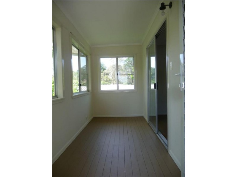 4 PROGRESS Avenue, Beachmere QLD 4510