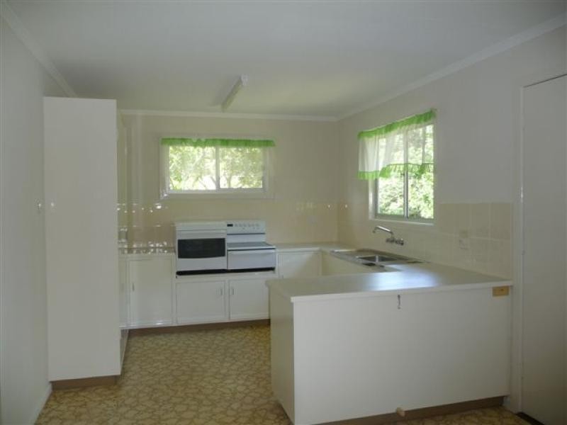 4 PROGRESS Avenue, Beachmere QLD 4510