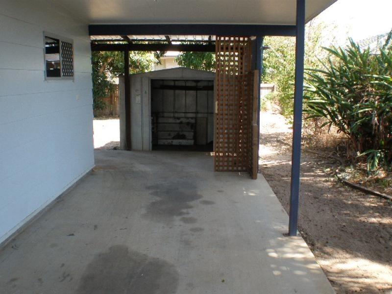 28 GILLIAN  Street, Beachmere QLD 4510