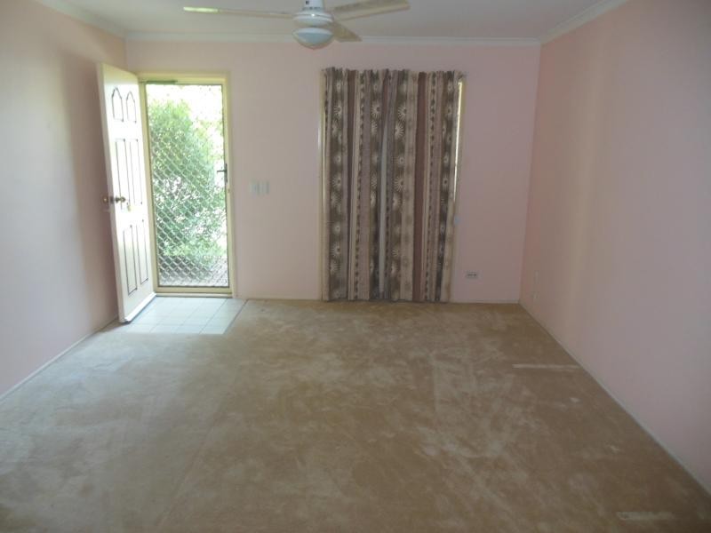 2/4 Margaret Street, Beachmere QLD 4510