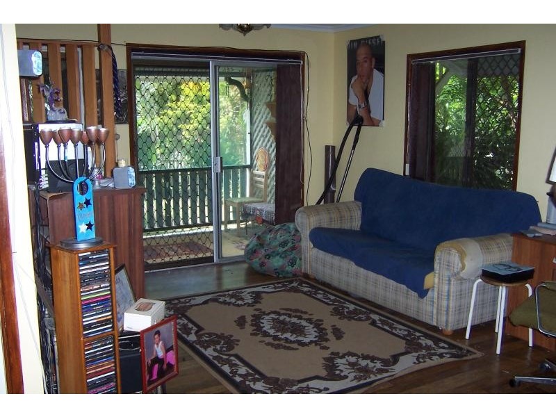 8 EGAN Avenue, Beachmere QLD 4510