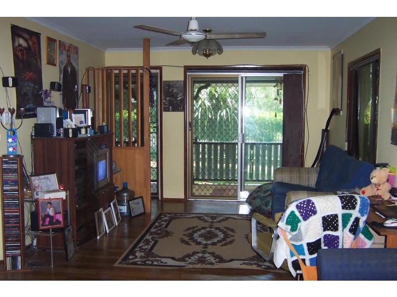 8 EGAN Avenue, Beachmere QLD 4510