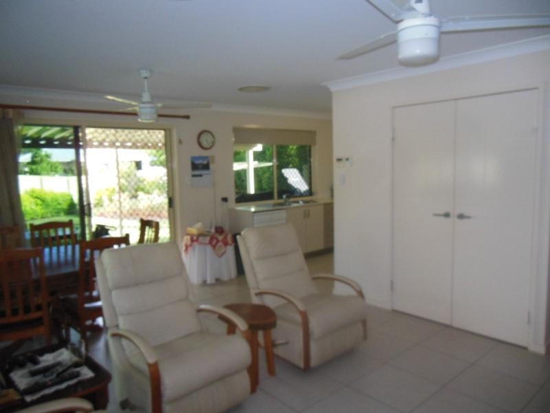 1/143 BISHOP Road, Beachmere QLD 4510