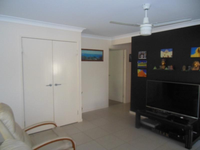 1/143 BISHOP Road, Beachmere QLD 4510