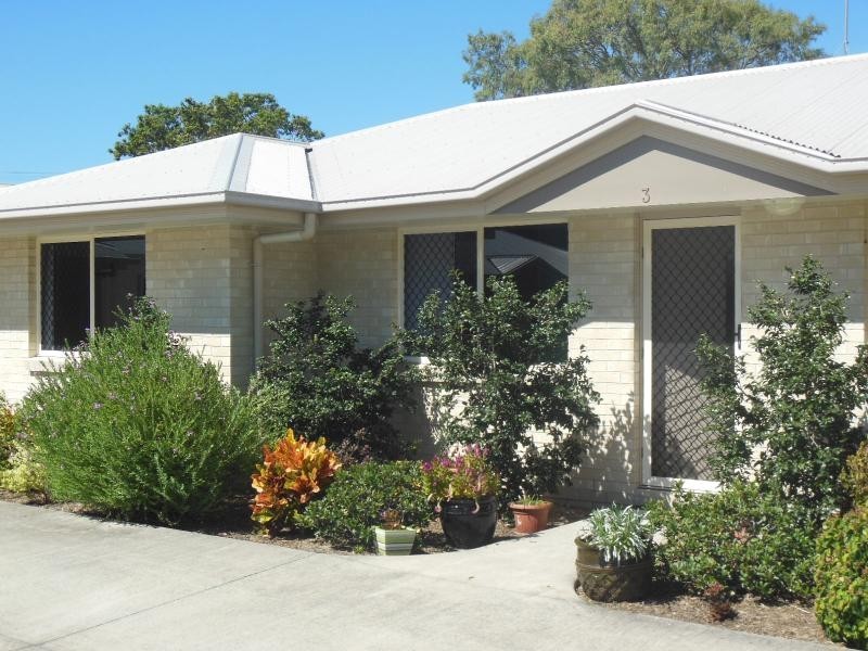 UNIT 3 9 PROGRESS Avenue, Beachmere QLD 4510