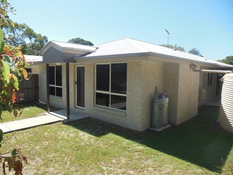 UNIT 1 9 PROGRESS Avenue, Beachmere QLD 4510