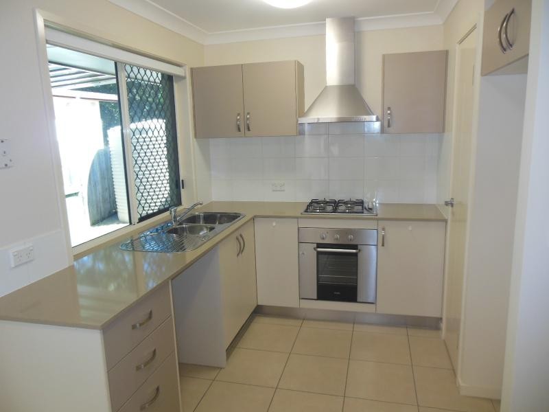 UNIT 1 9 PROGRESS Avenue, Beachmere QLD 4510