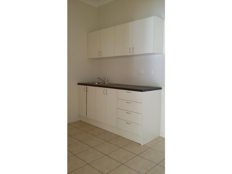 4-5 Biggs Avenue, Beachmere QLD 4510