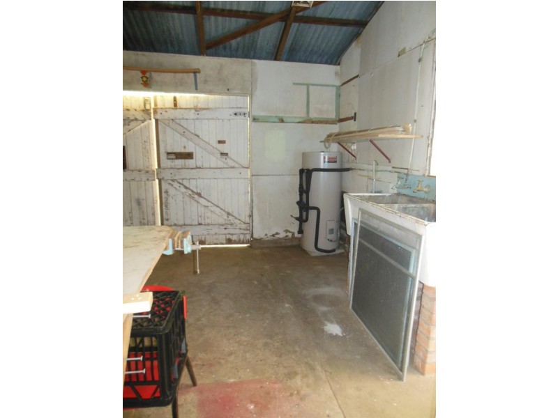 59 Coronation  Avenue, Beachmere QLD 4510